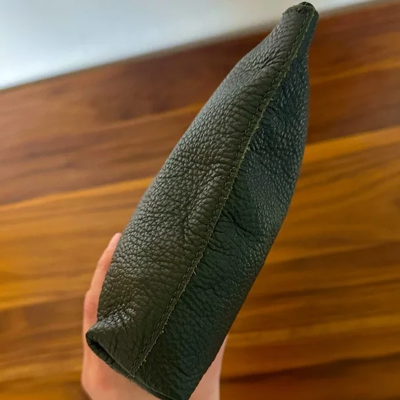 Cuyana Pebbled Leather Clutch in Dark Olive (Dark Green) - Picture 5 of 6